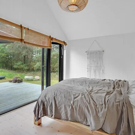 Ferienhaus Stunning In With Kitchen *