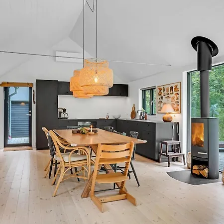 Stunning In With Kitchen Fårevejle
